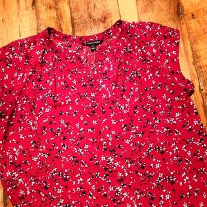 41 Hawthorn cap sleeve blouse